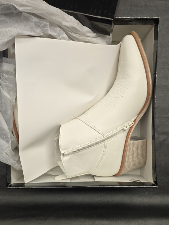 Pierre Dumas Shoes - Pierre Dumas White Ankle Booties with Side Zip